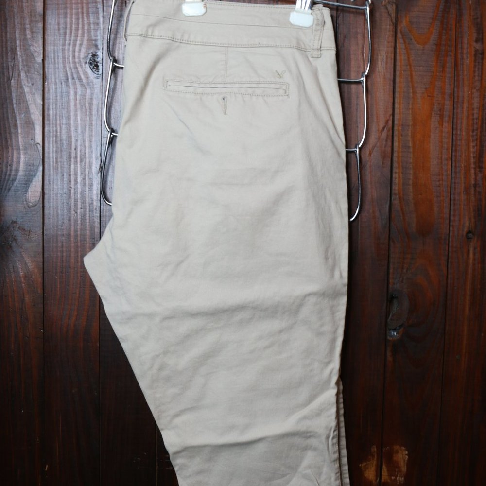 American Eagle trouser